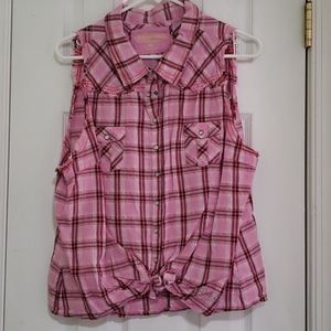 Sleeveless flannel top